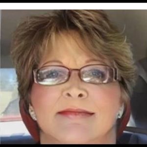 Meet your Posher, Peggy